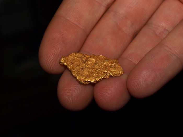 Artisanal and Commercial Gold Mining in Brazil