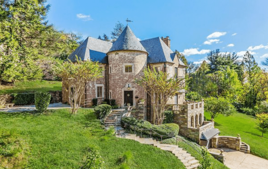 9 Richest Neighborhoods in DC