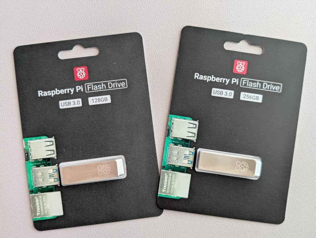 Raspberry Pi Official USB Flash Drives: Are They Worth It? – RaspberryTips