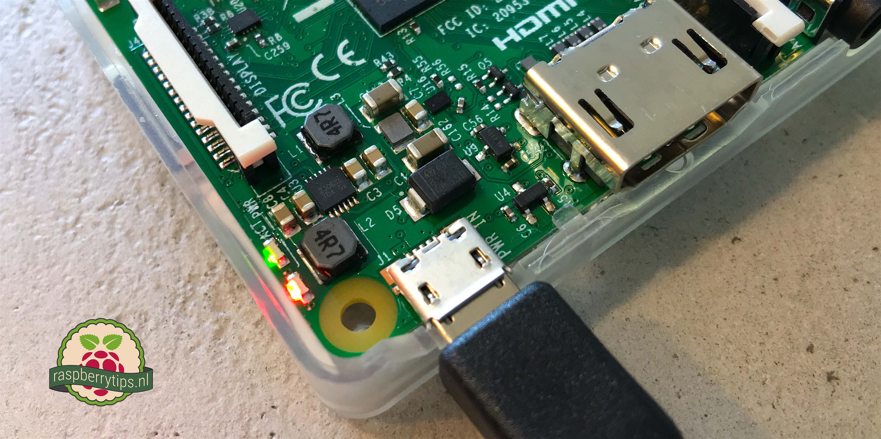 Raspberry Pi activity en power led aansturen • raspberrytips.nl