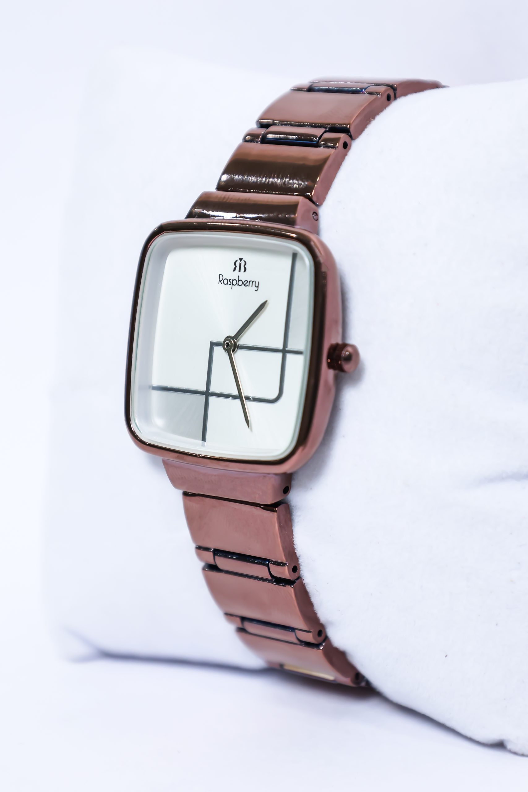 Raspberry Women's Analogue Wrist Watch Stainless Steel Strap, Water