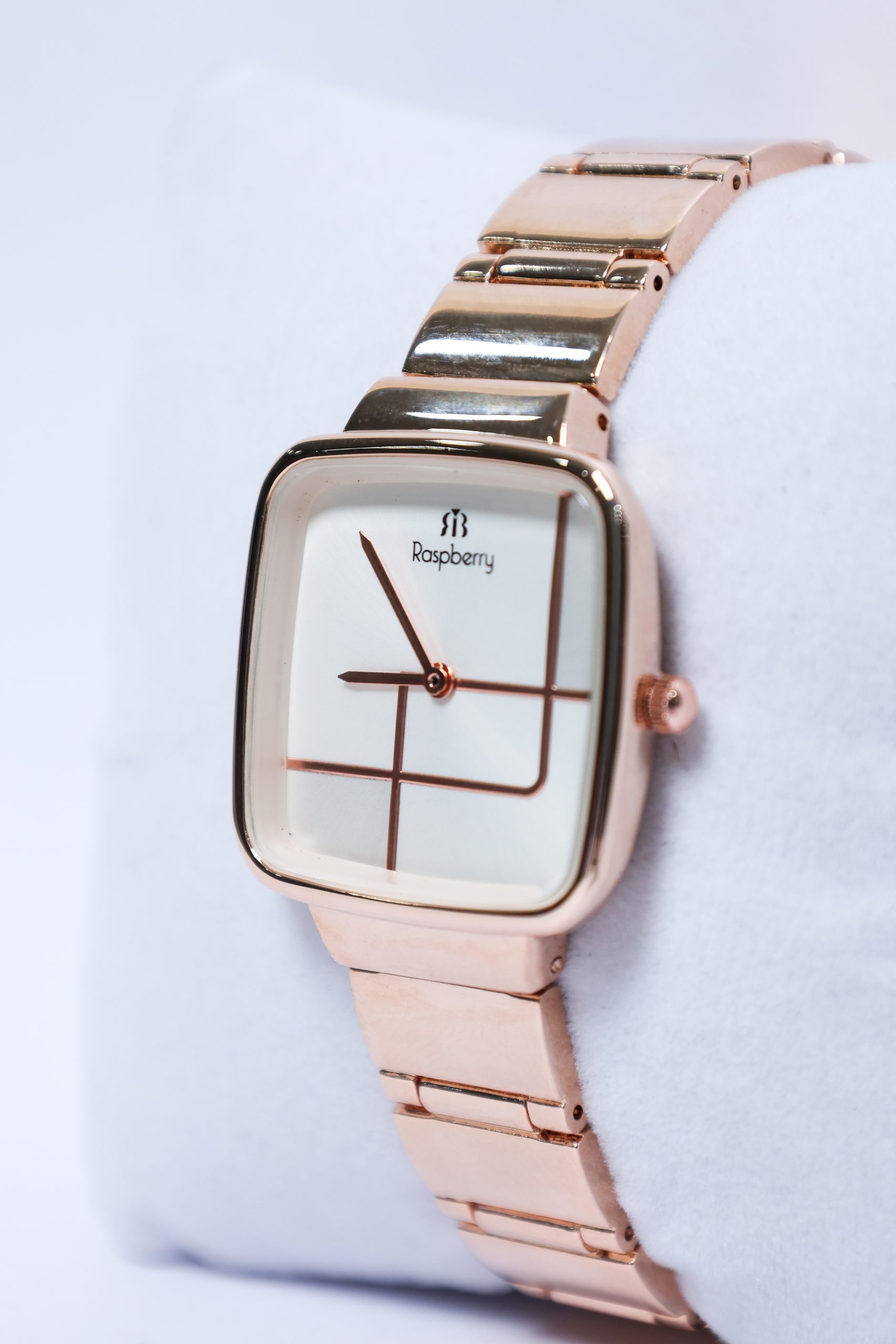 Raspberry Women's Analogue Wrist Watch Stainless Steel Strap, Water