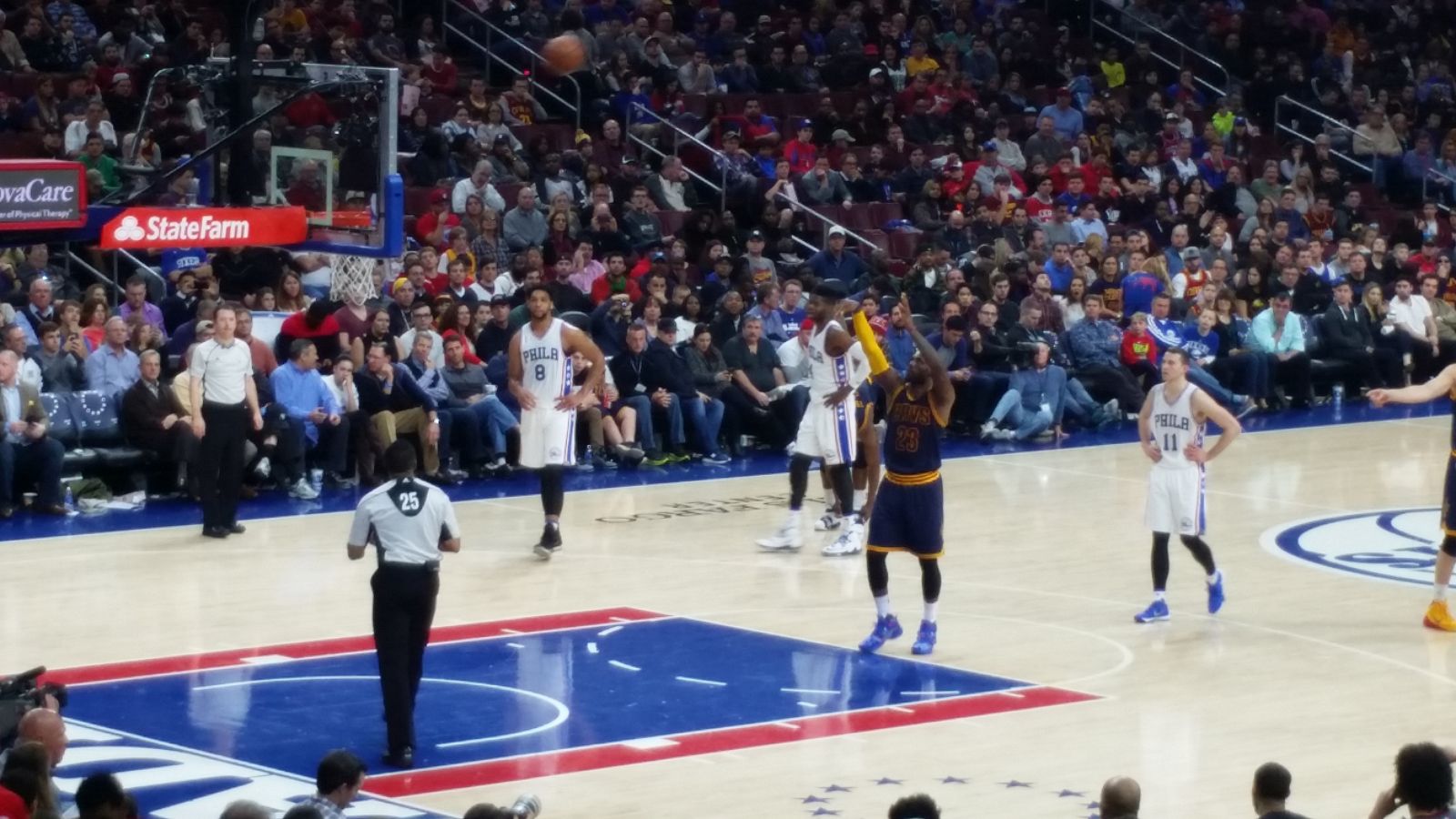 Wells Fargo Center Section 122 Philadelphia 76ers