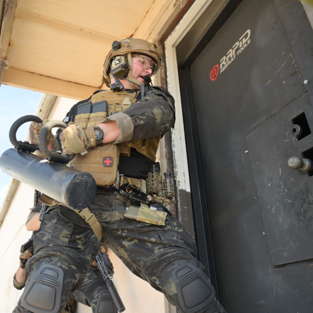 ALLINONE BREACHING TRAINING DOOR Rapid Assault Tools