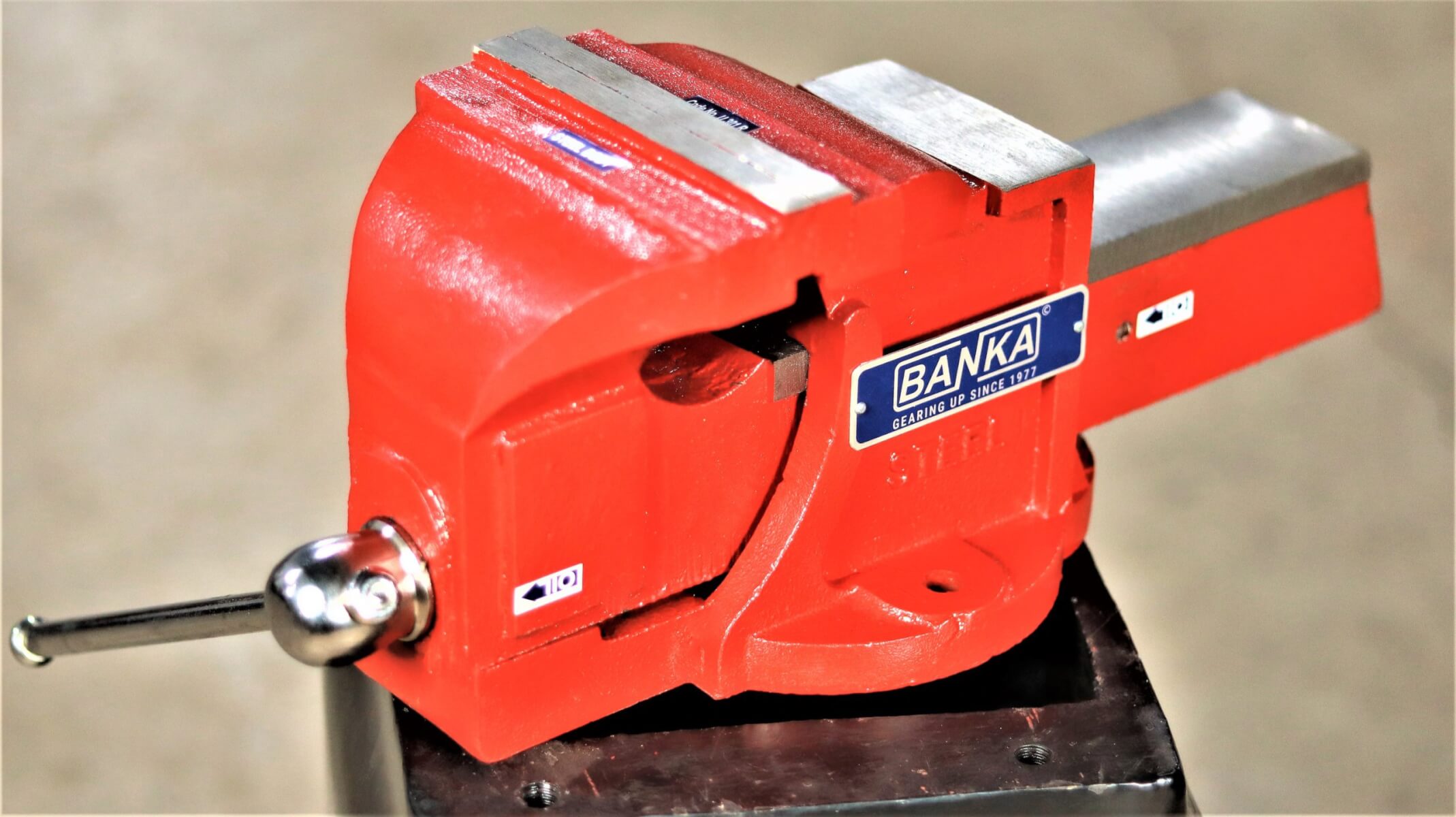 Bench Vice 100 mm To 250 mm - Banka Machine