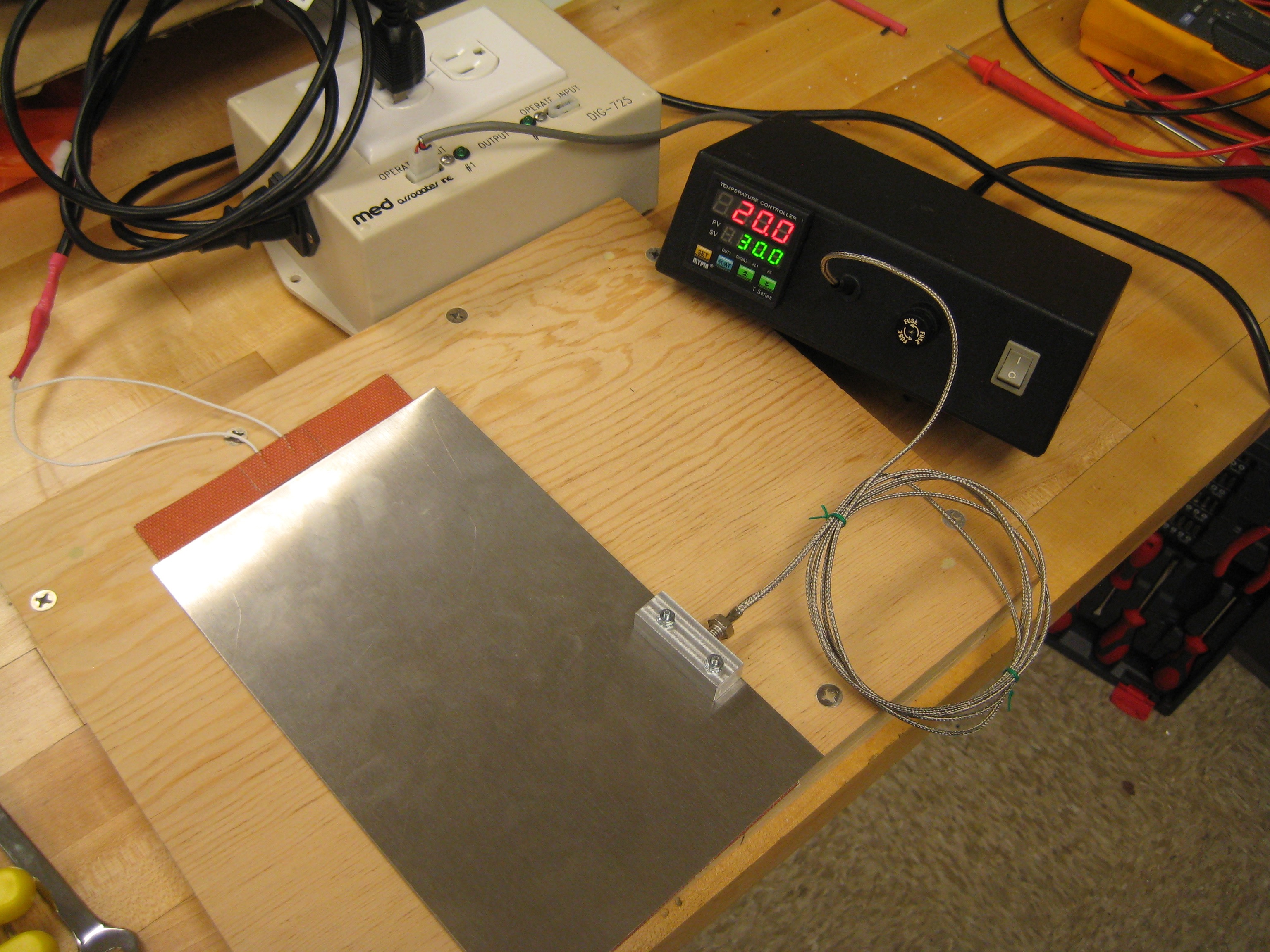 GitHub hoosierEE/padwarmer PID controller and heating pad to keep