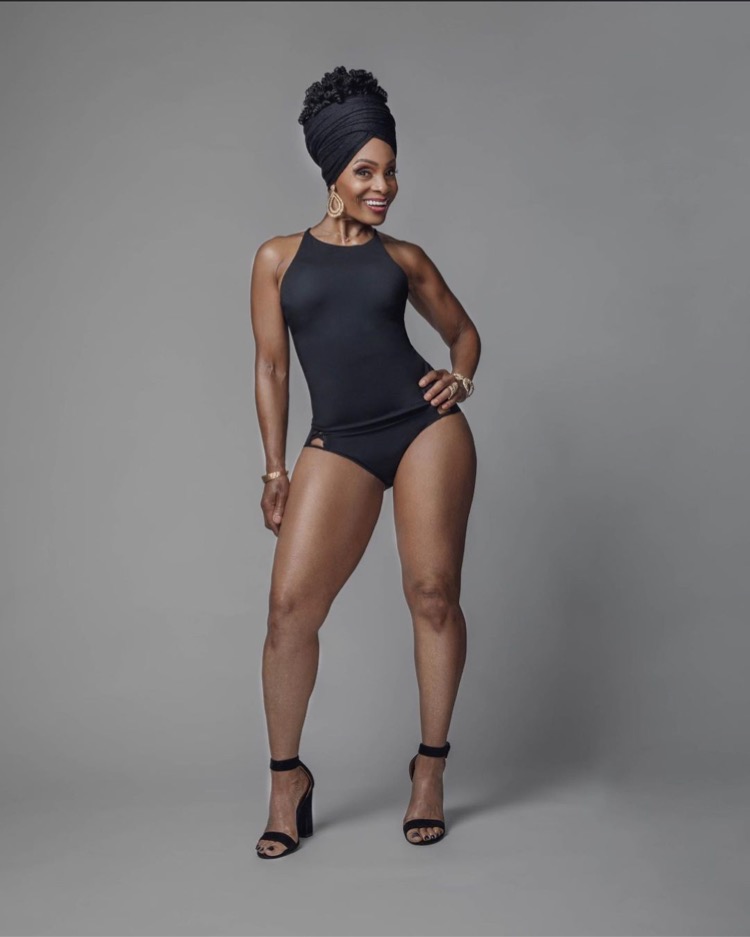 Babette Fåtölj WCW Chef Babette Raw Girl in a Toxic World