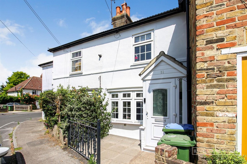 Hurst Lane, East Molesey, 2 bedroom, Cottage
