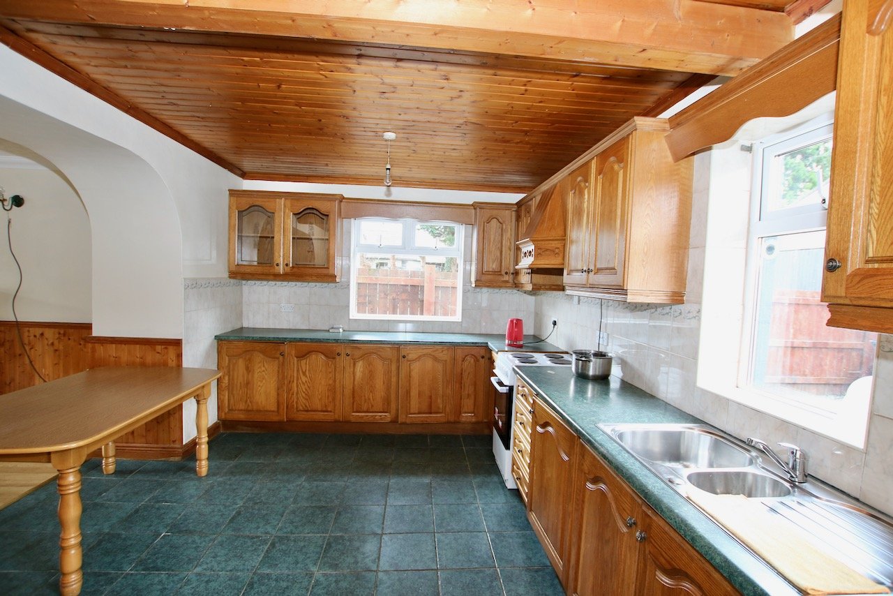 Keenagh Village Raymondwhite.ie