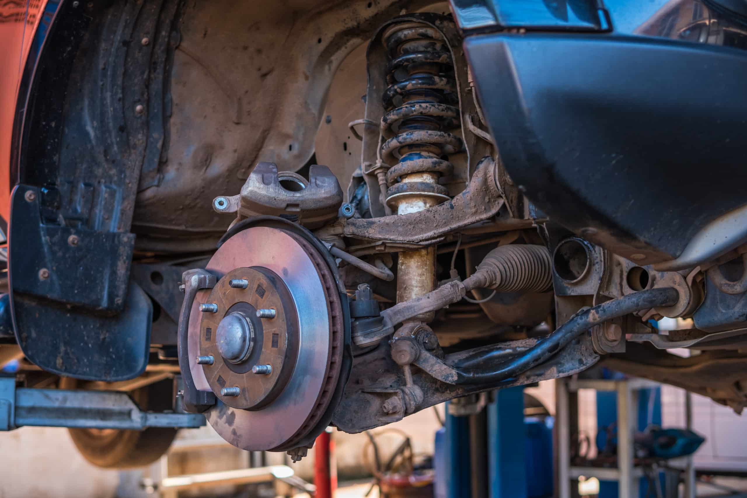LOW BRAKE FLUID? HERE ARE THE WARNING SIGNS. - Ray's Auto Service