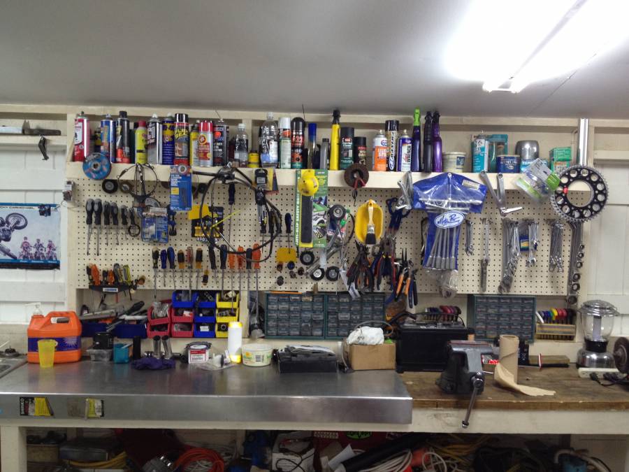 We Service Bikes Rays Bike Shop