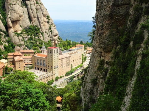 Veteran’s day is an important observance in the united states, set aside for honoring and remembering men and women who have served in the armed forces. Montserrat As A Day Trip From Barcelona Rays Of Adventure