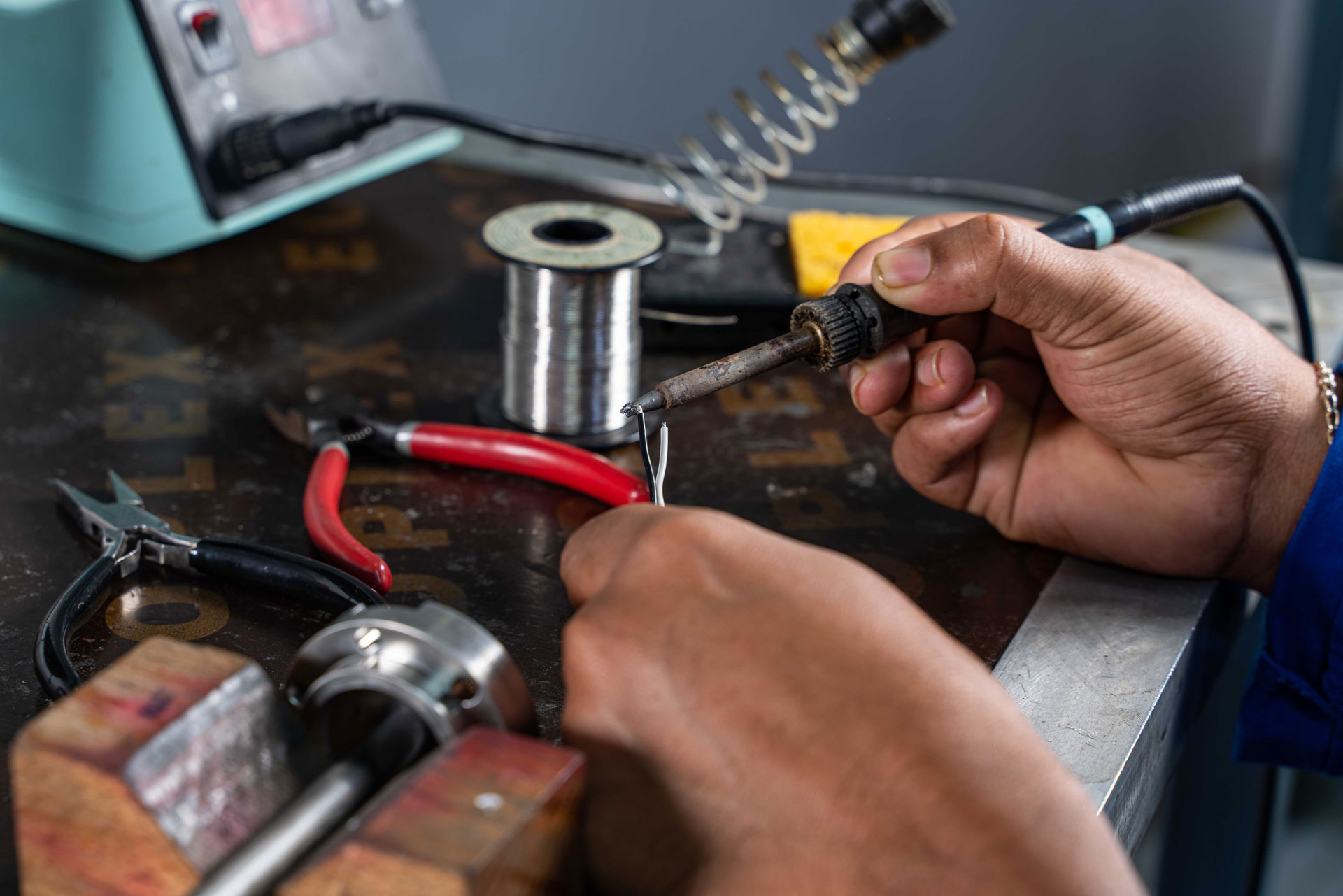 Electromechanical Repairs Dubai Raysun