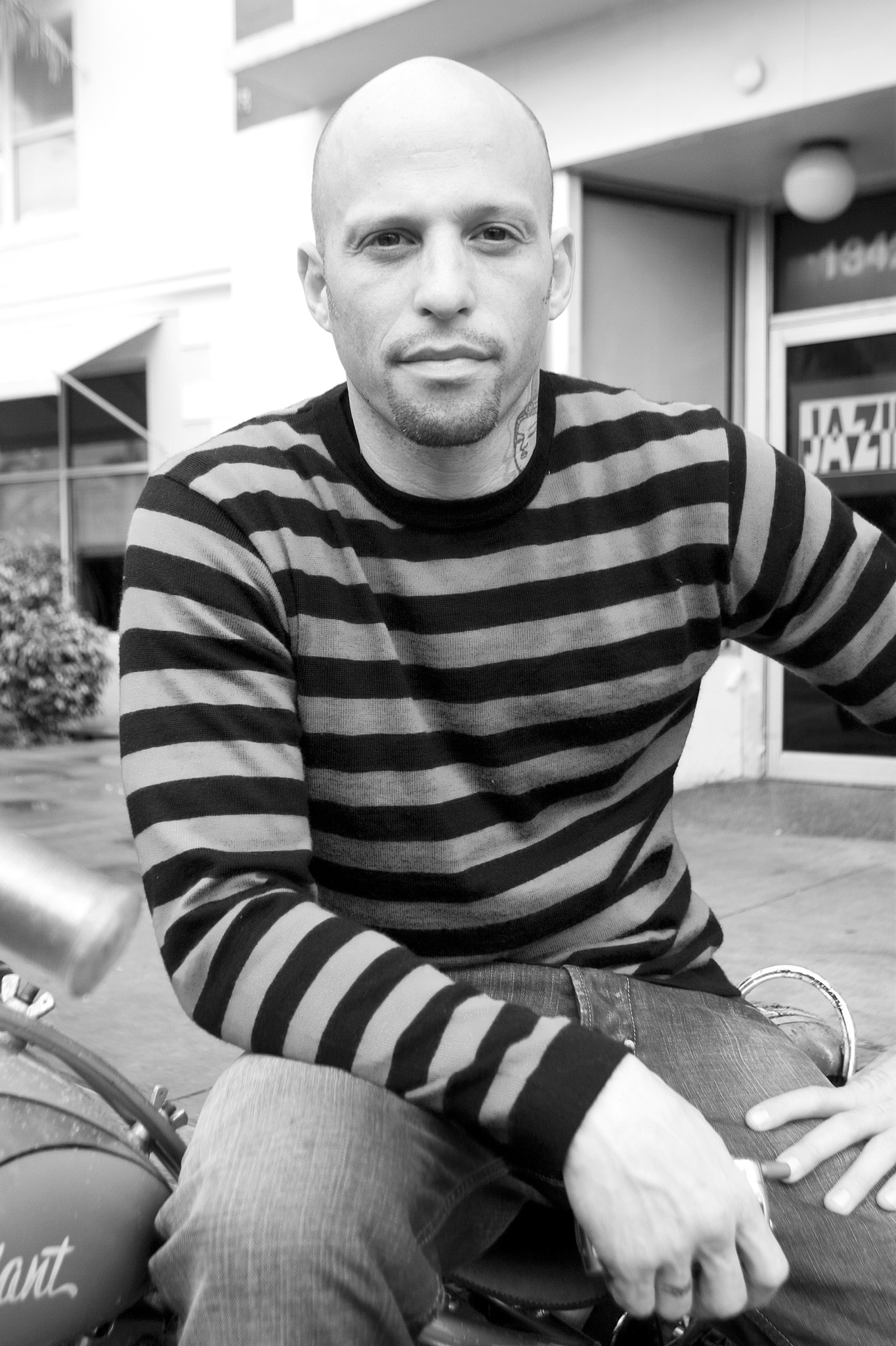 Ami James RAY YAU
