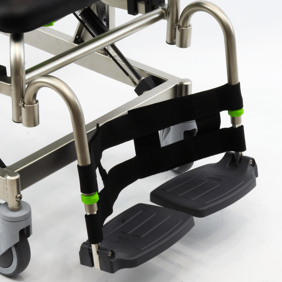 Raz Design Accessories Gallery Mobile Shower Commode Chairs and Tub