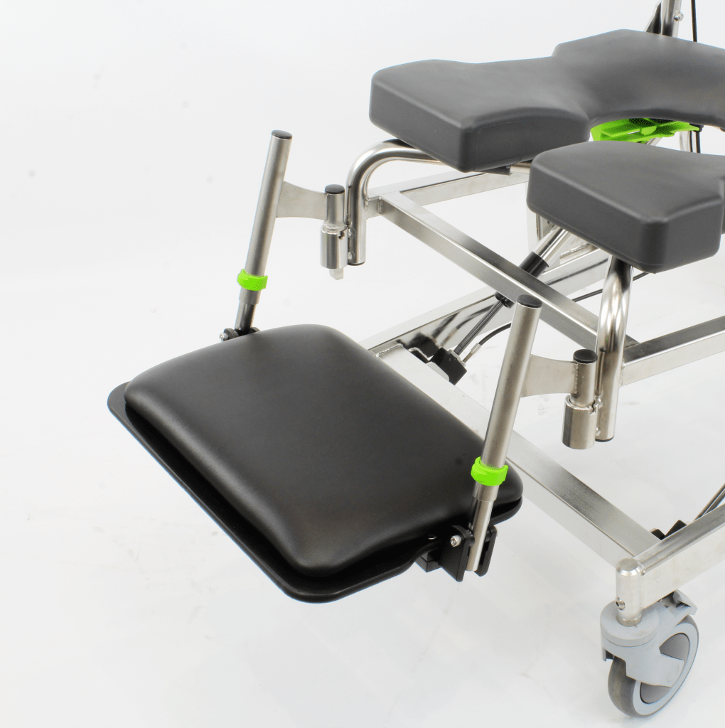 One Piece Padded Foot Board Mobile Shower Commode Chairs and Tub