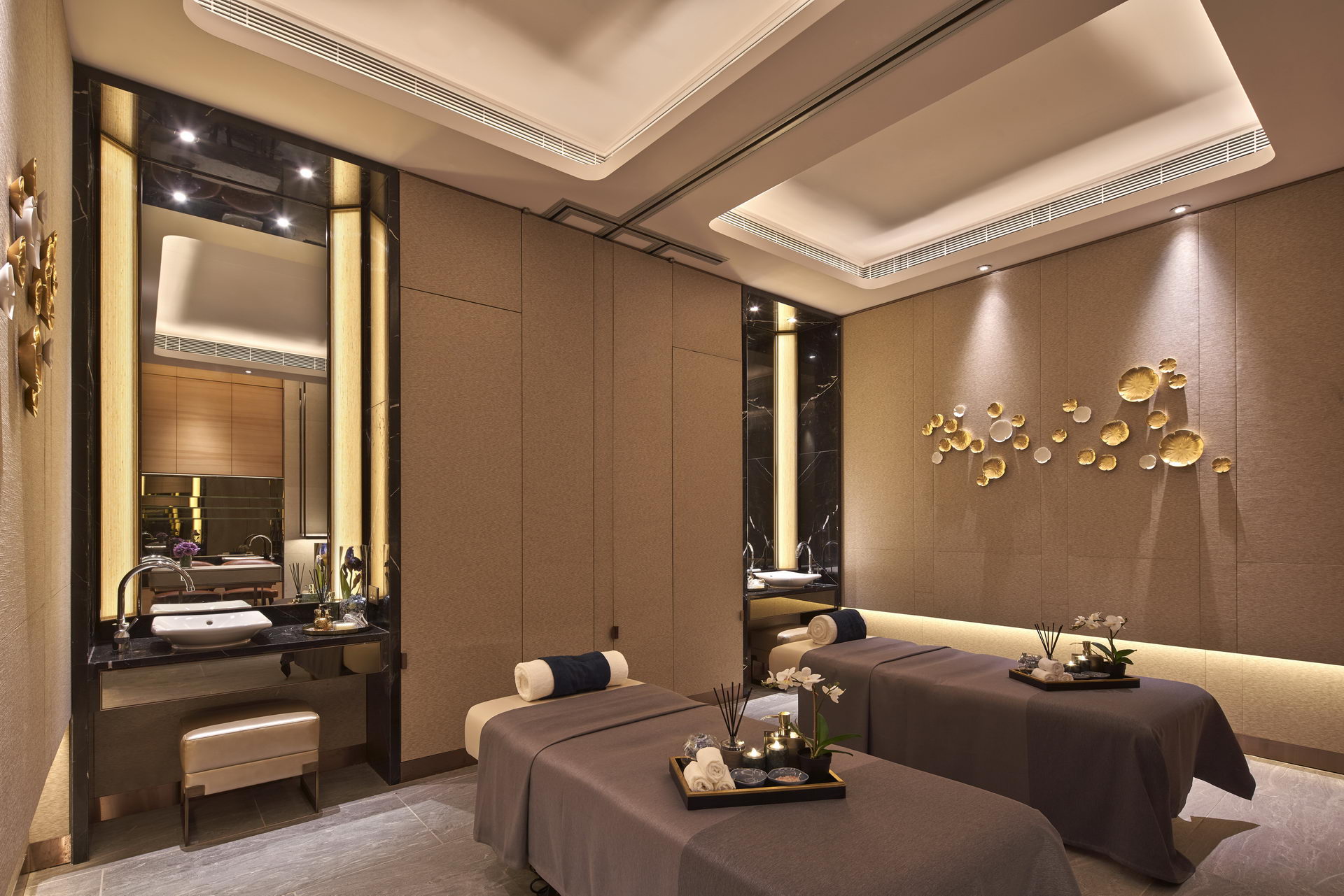 Club Vici Richards Basmajian