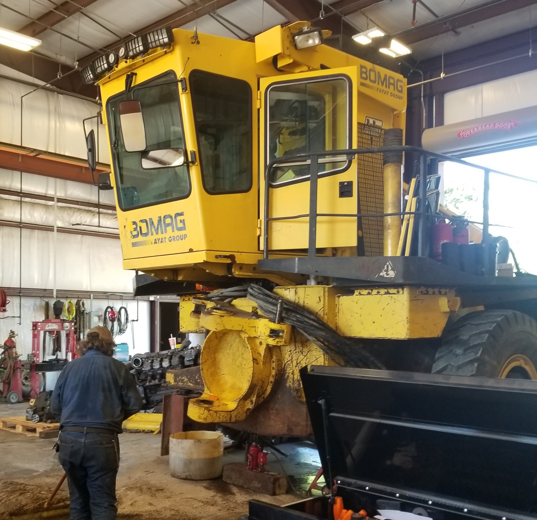 Bomag Landfill Compactor Rebuild Refurbishment Program