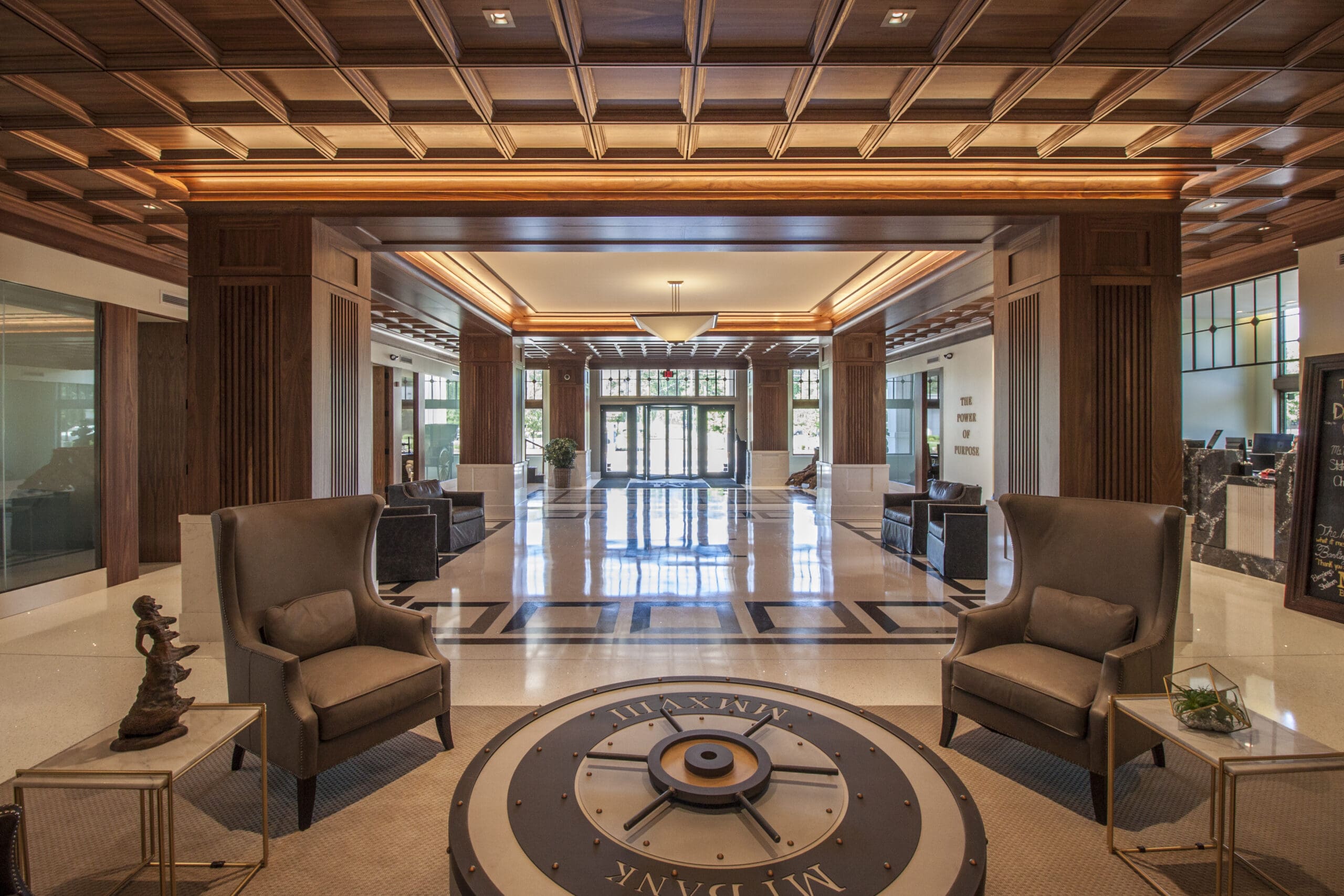 M1 Bank, Des Peres, MO Reed Burkett Lighting Design