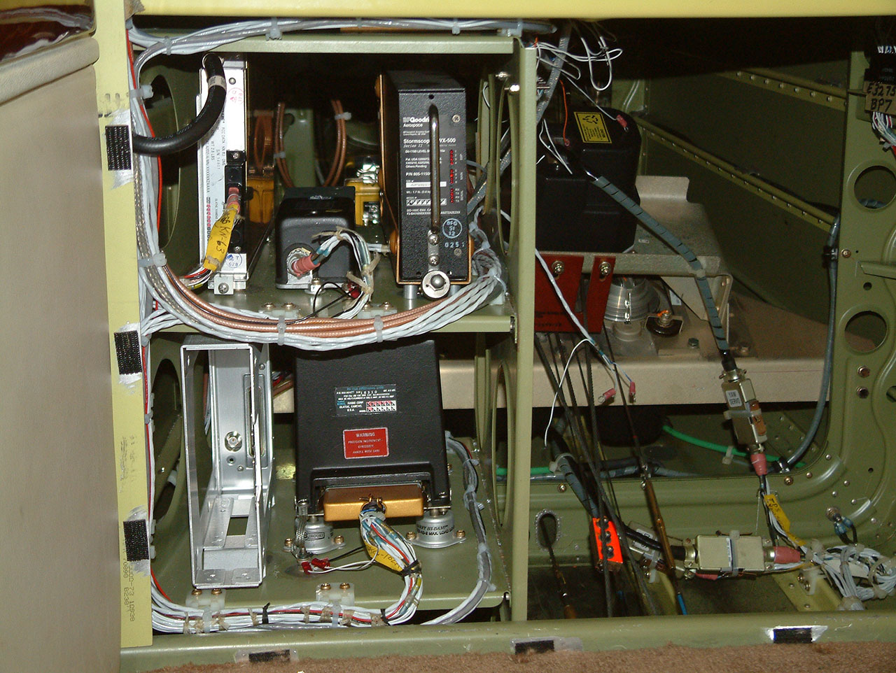 Installation N104FM Beechcraft A36 Avionics upgrade RC Avionics