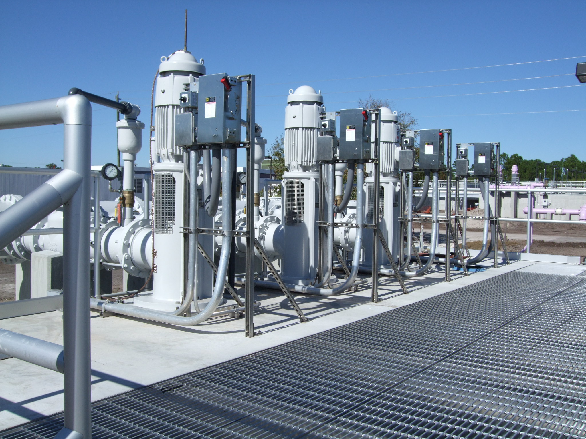 TRILLIUM FLOW TECHNOLOGIES™ Vertical Turbine Pumps R.C. Beach