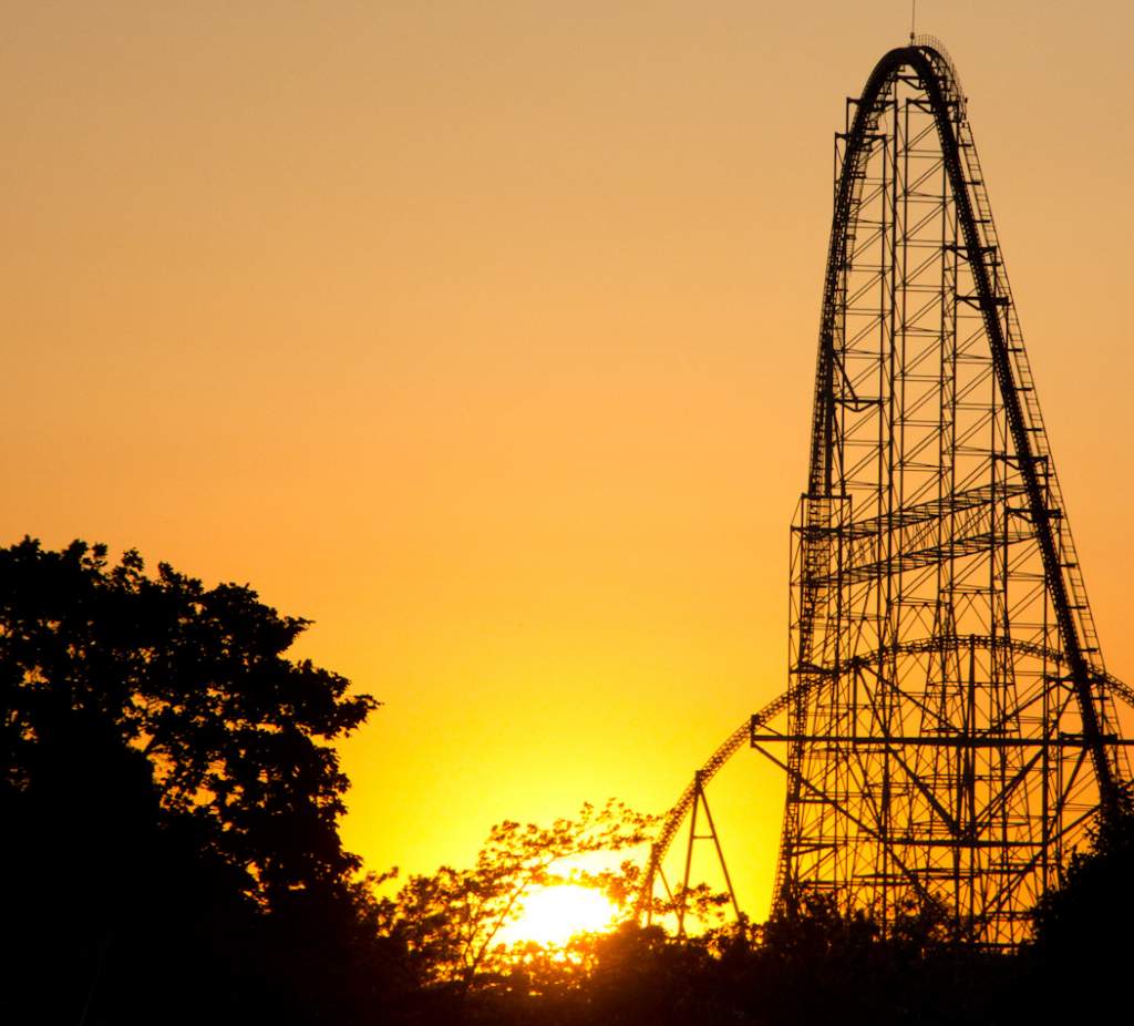 American Coasters: A Thrilling Photographic Ride
