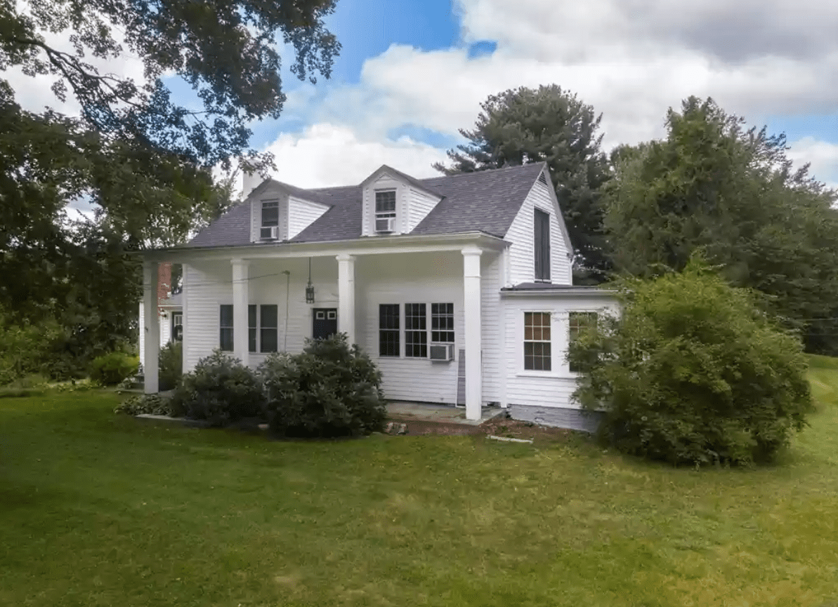 Built in 1740, This 5M Southampton Charmer Is the Week's Oldest Home