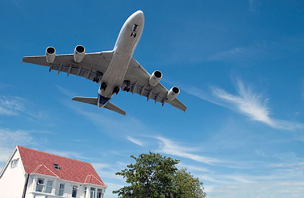 Should You Buy a Home Near an Airport?