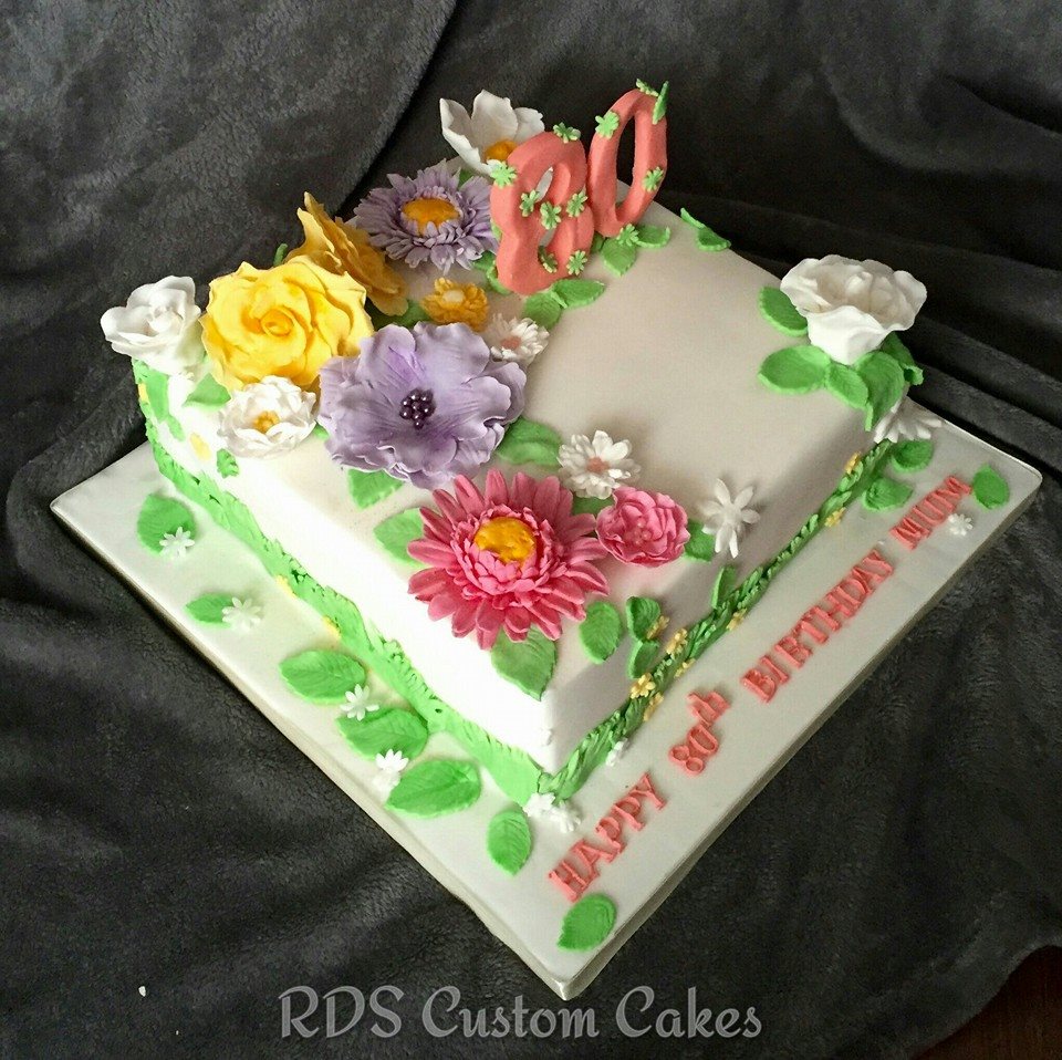 0047 RDS Custom Cakes