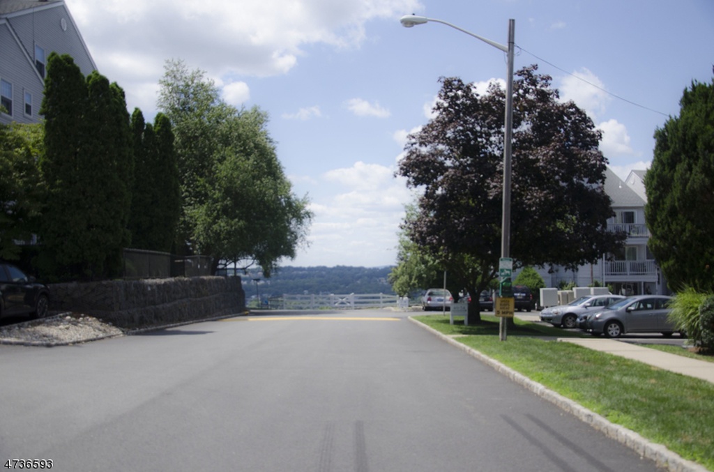 2 BR Condo for Rent at Garrett Heights The Realty Boutique