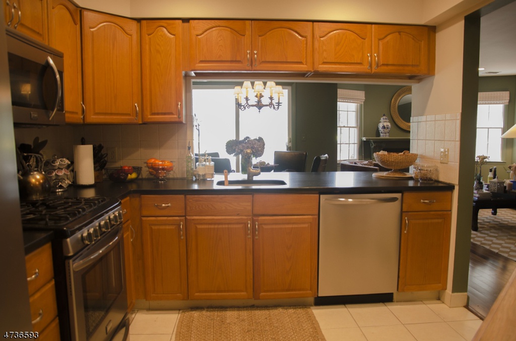 2 BR Condo for Rent at Garrett Heights The Realty Boutique