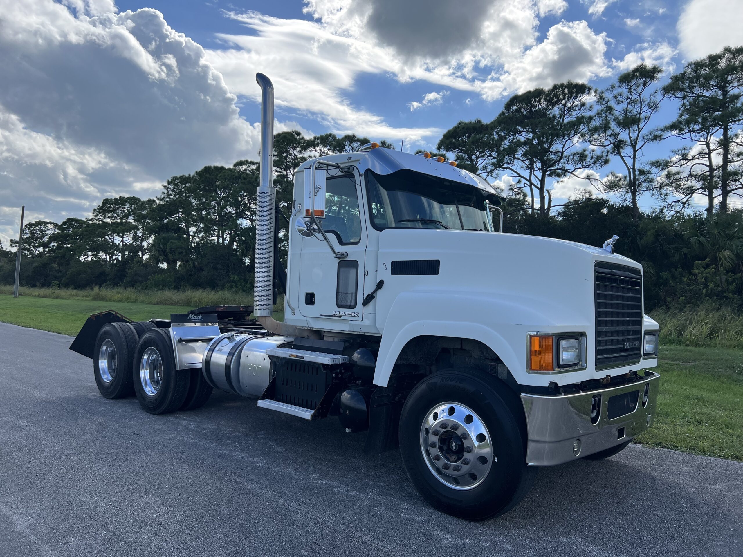 2015 Mack CHU613 ReBus LLC