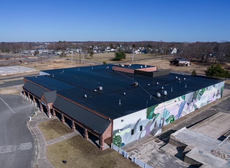 Dessert maker takes 20,000 sq. ft. at new Denholtz food, beverage