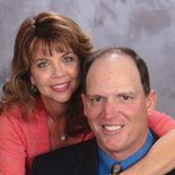 Robby & Linda Adams Professional REALTORS ® Team Adams HOMESMART West