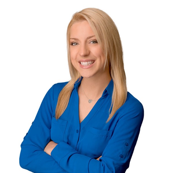 Angie Taylor Escrow Officer Chicago Title Downtown Residential