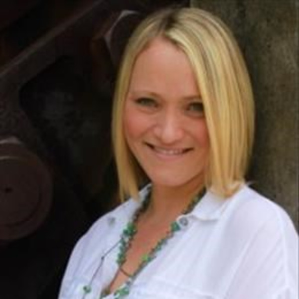 India Lackey Realtor Intero Real Estate Penn Valley