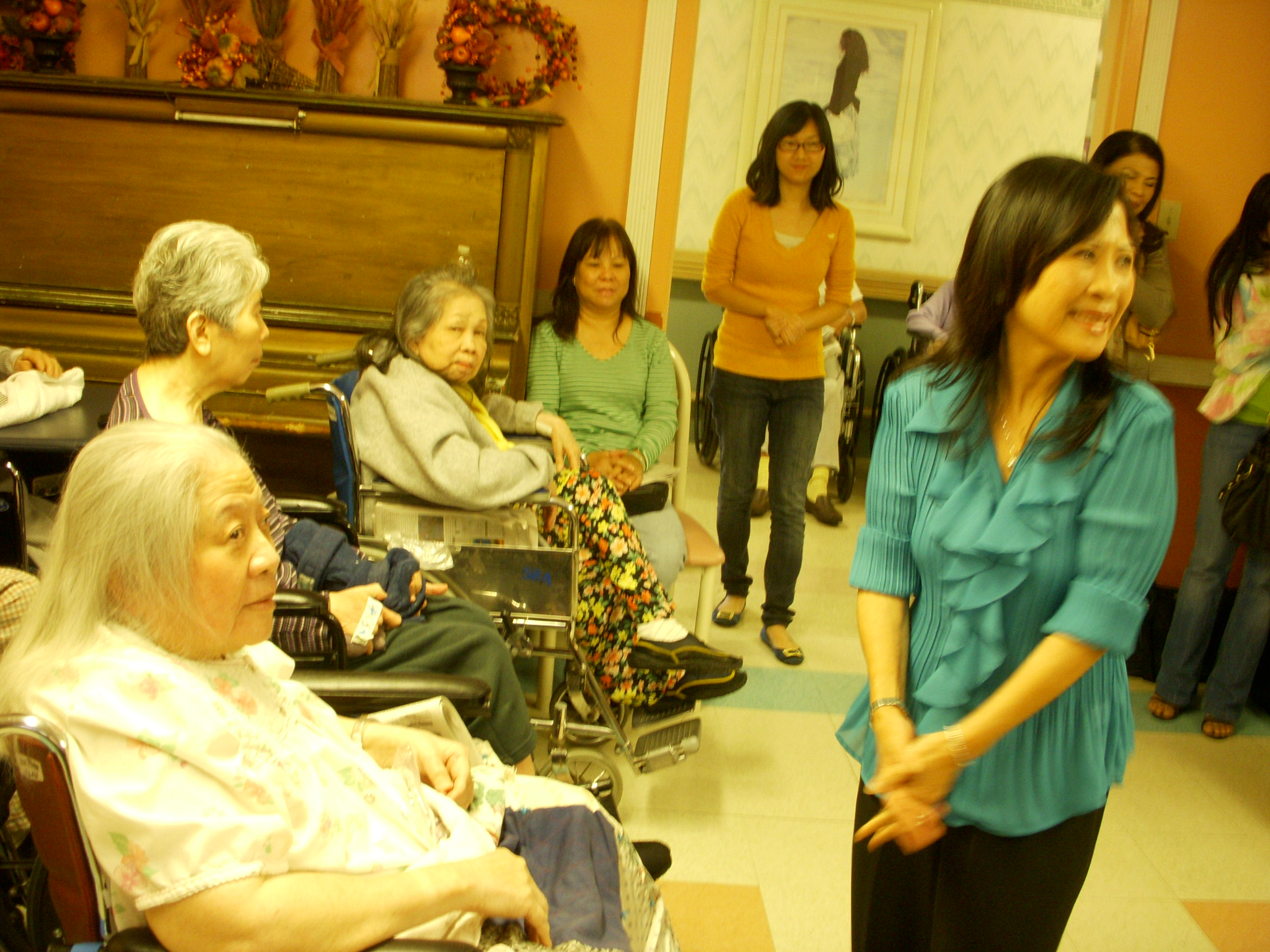 Ban Nhạc Tình Nguyện ROF Giúp Vui Trung Tâm Điều Dưỡng GG Convalescent