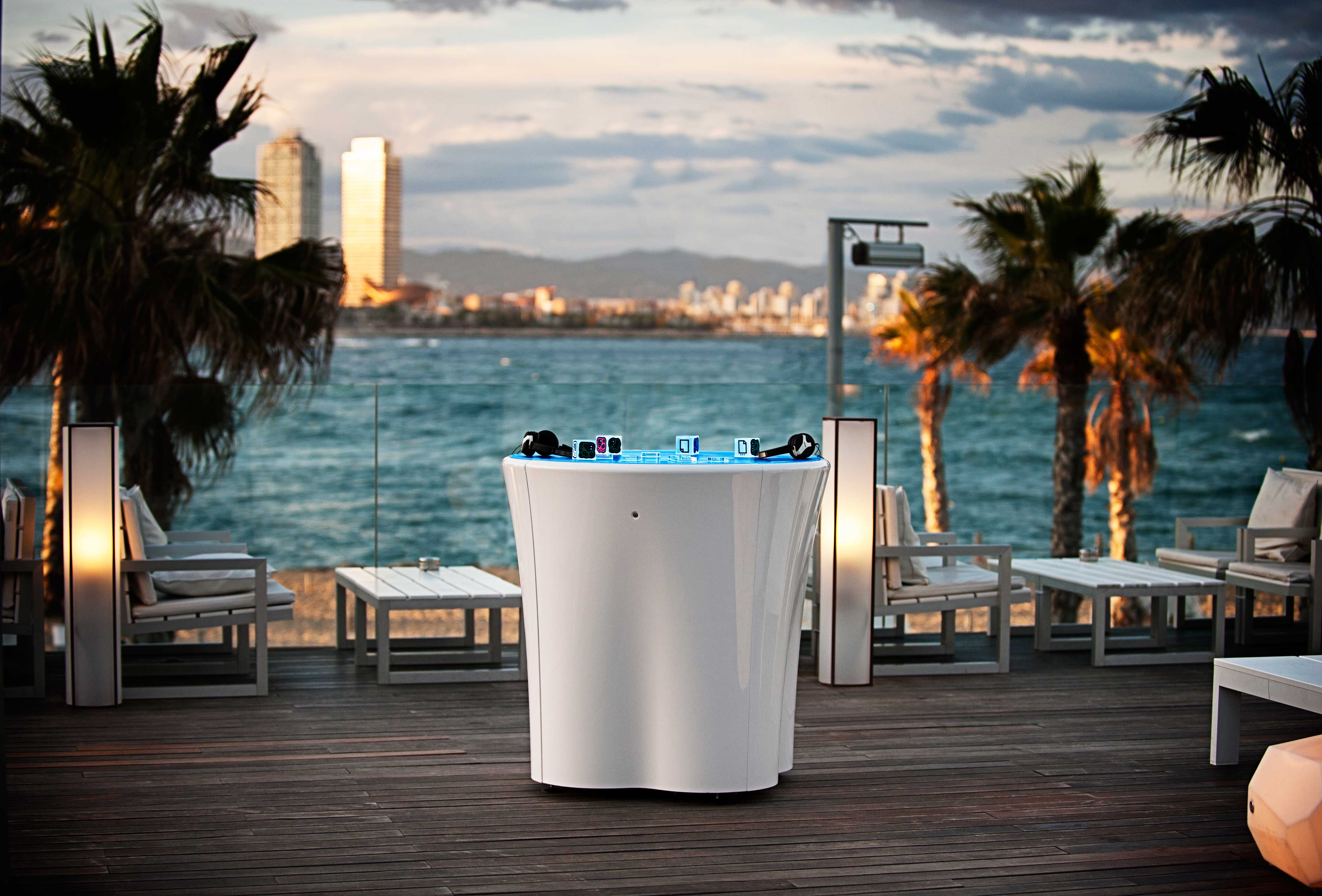 Hotels & Lounges Reactable Legacy