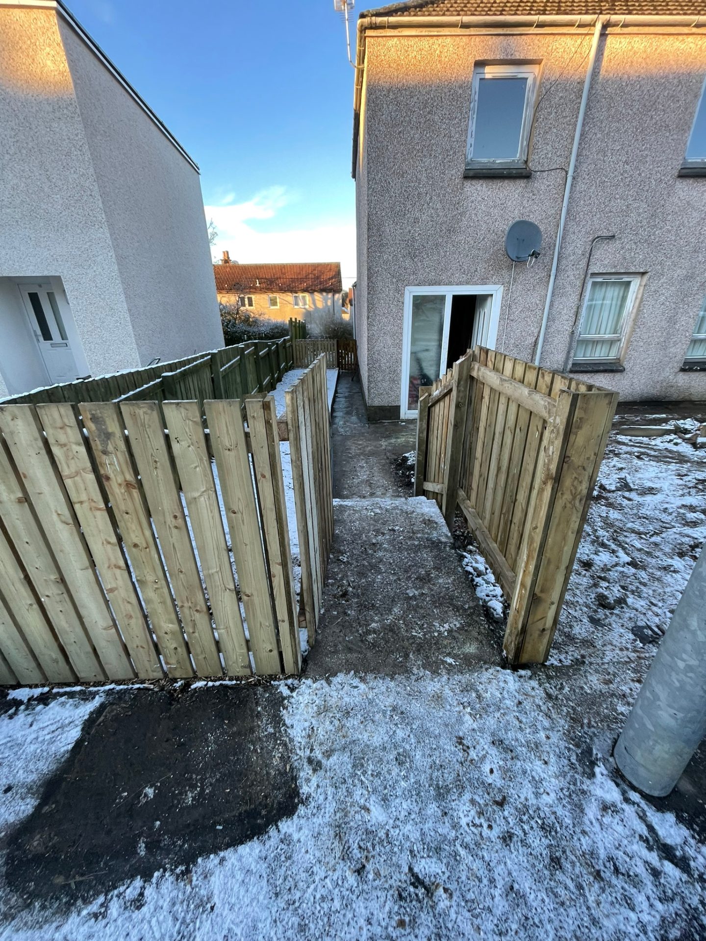 NEW Lamont Crescent Reactive.Property