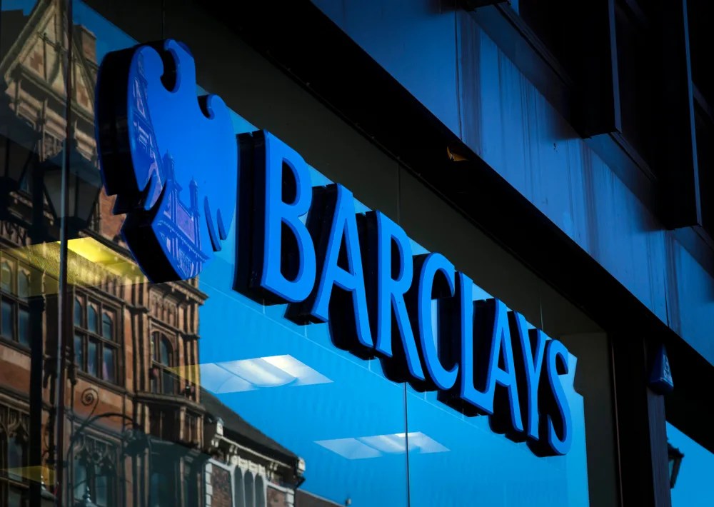 Barclays brings Canary Wharf staff under one roof React News
