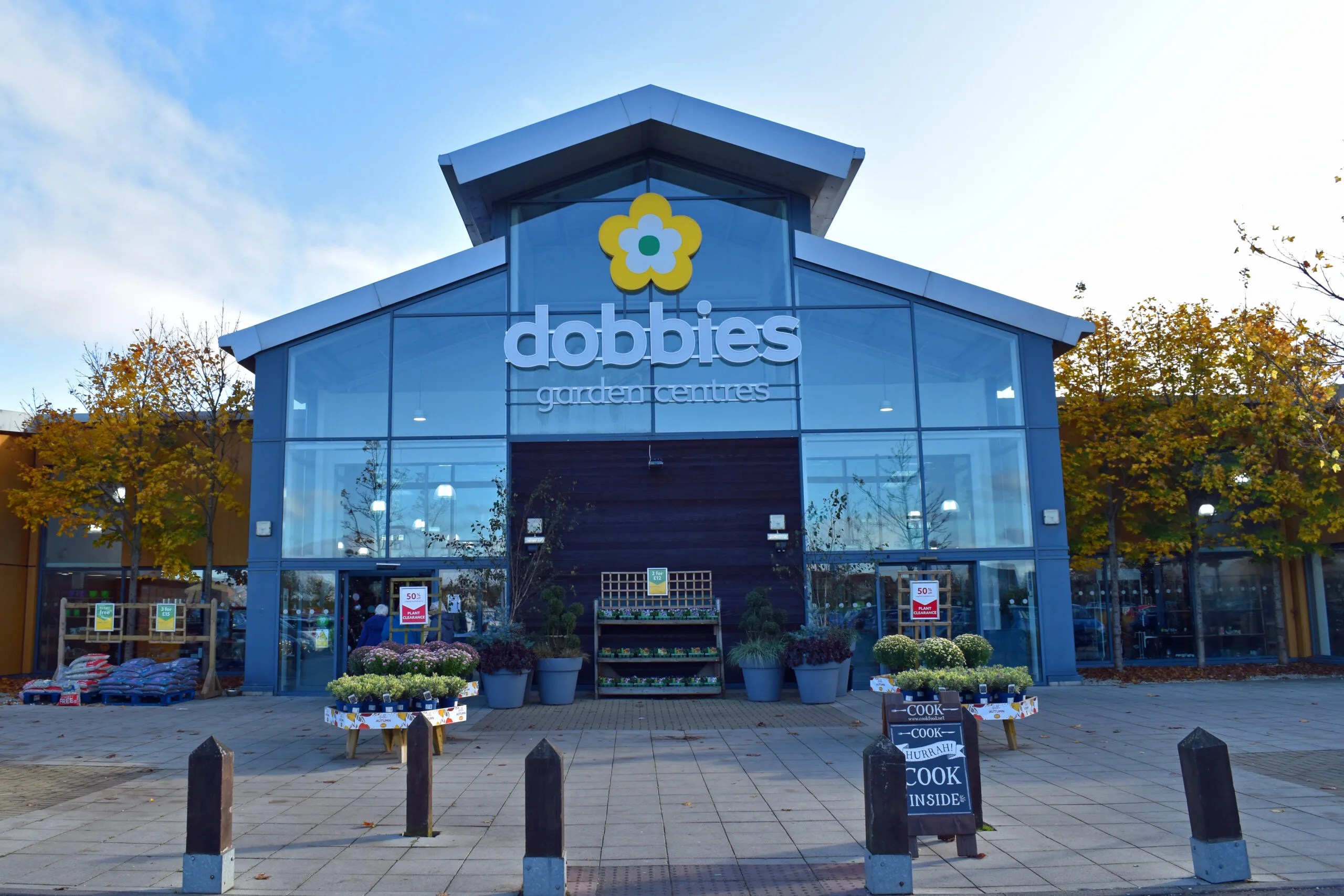 LXi REIT buys garden centre in Reading for £19m React News