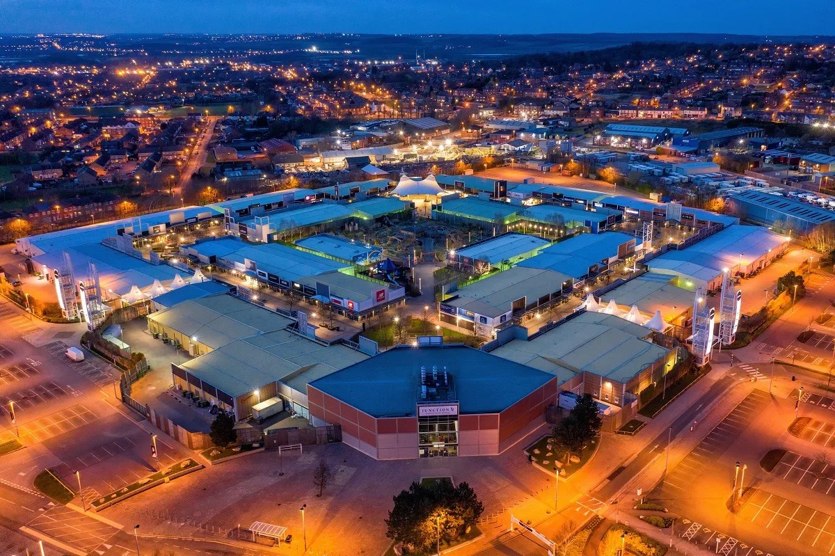 Junction 32 outlet village, Castleford, Wakefield, West Yorkshire React News