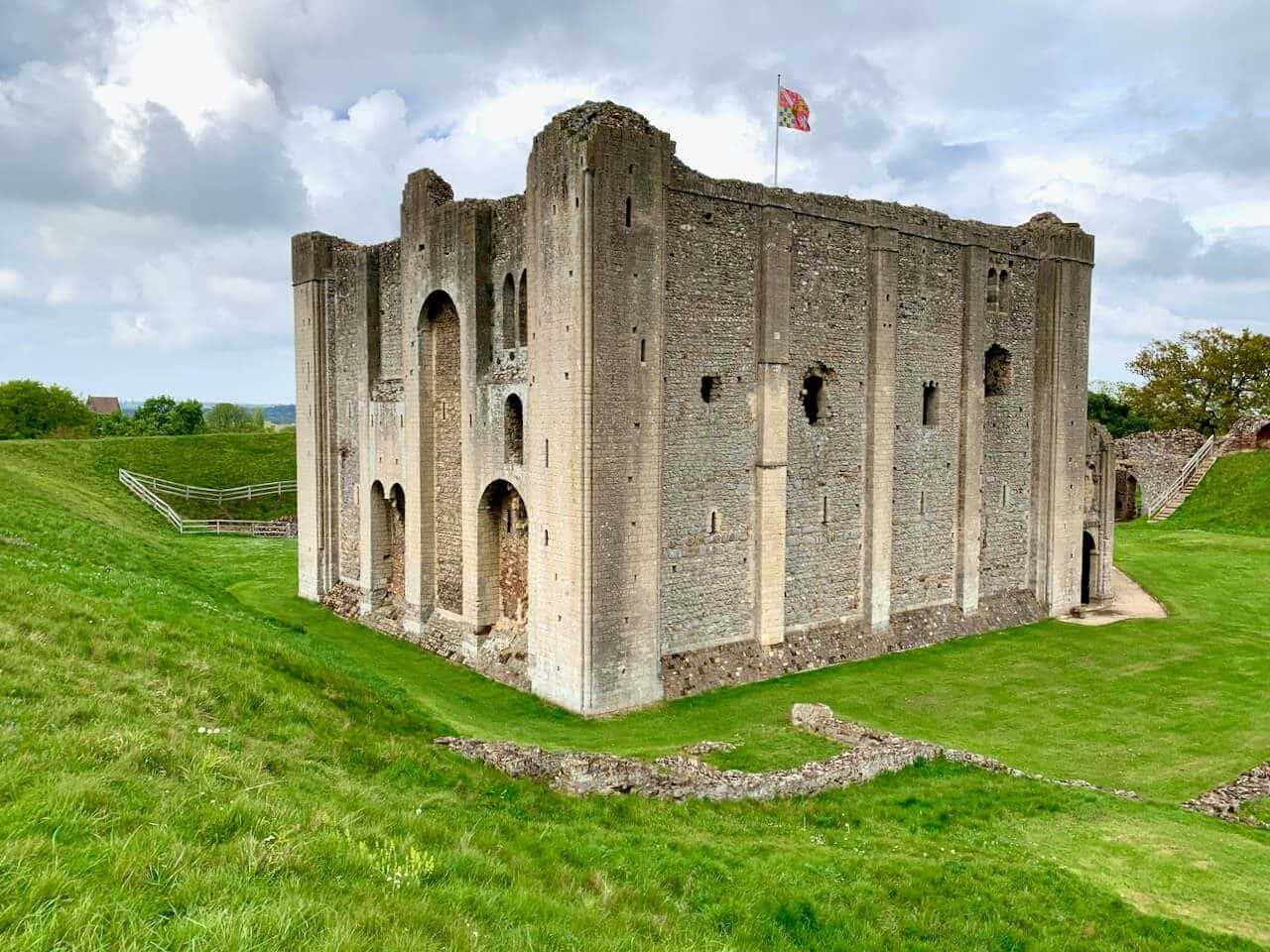 Discover Norfolk's Castle Rising Castle(019)