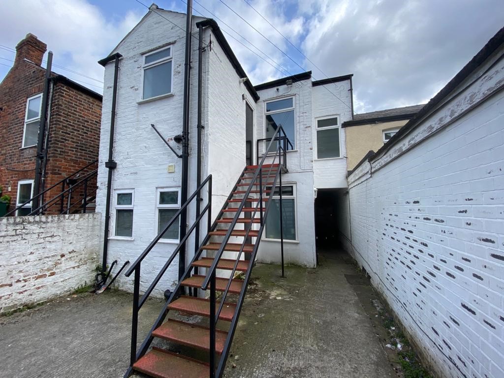 100 London Road, Stockton Heath, Warrington, WA4 6LE Read Properties