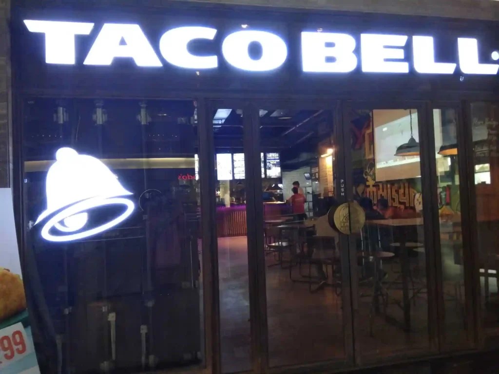 Does Taco Bell Take Apple Pay? Payment Guide 2023