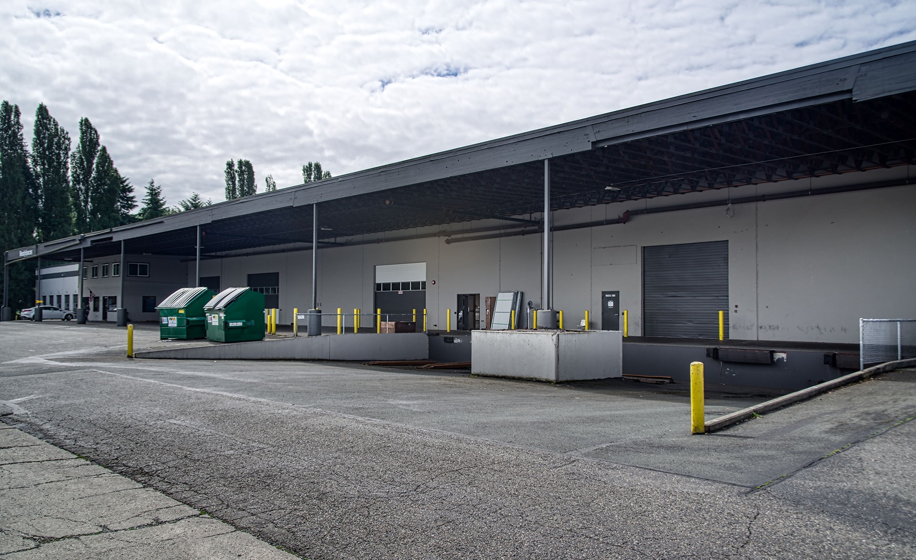 Small Warehouse Spaces for Rent in Redmond, WA ReadySpaces