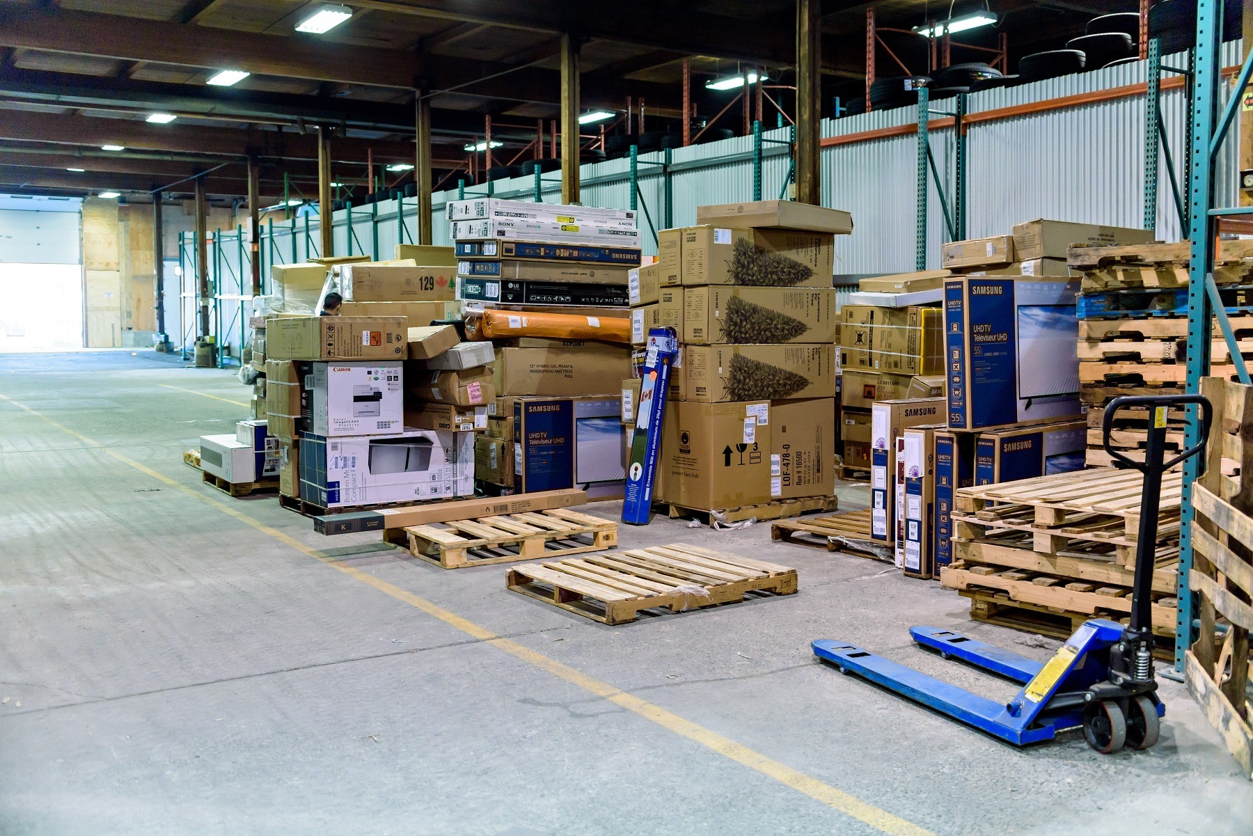 Small Warehouse Spaces for Rent in Surrey, BC ReadySpaces