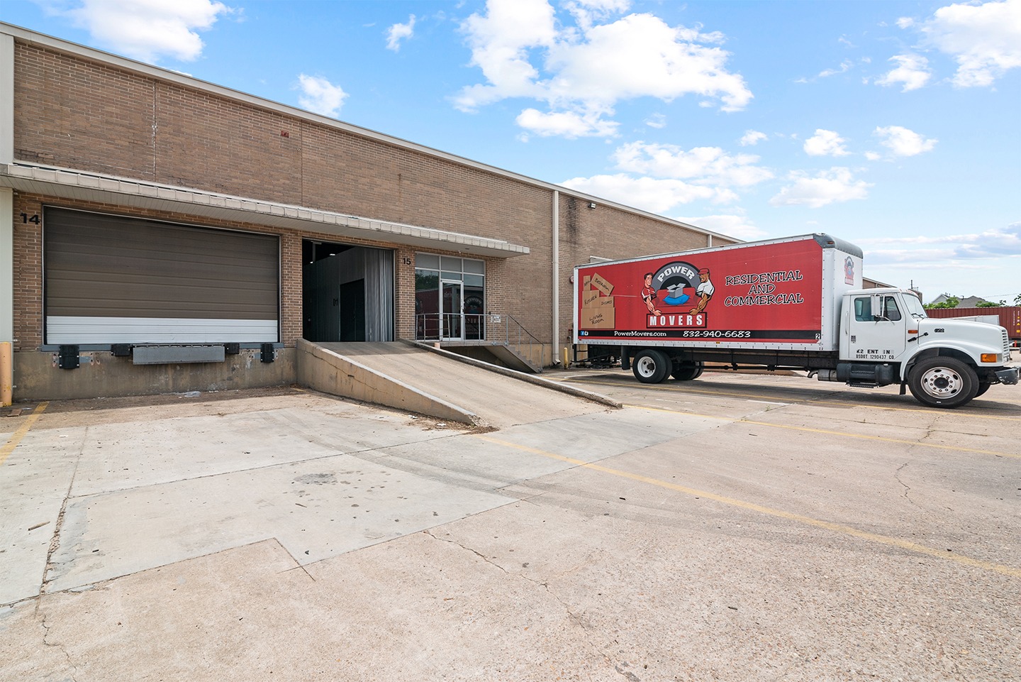 Small Warehouse Spaces for Rent in Landover ReadySpaces