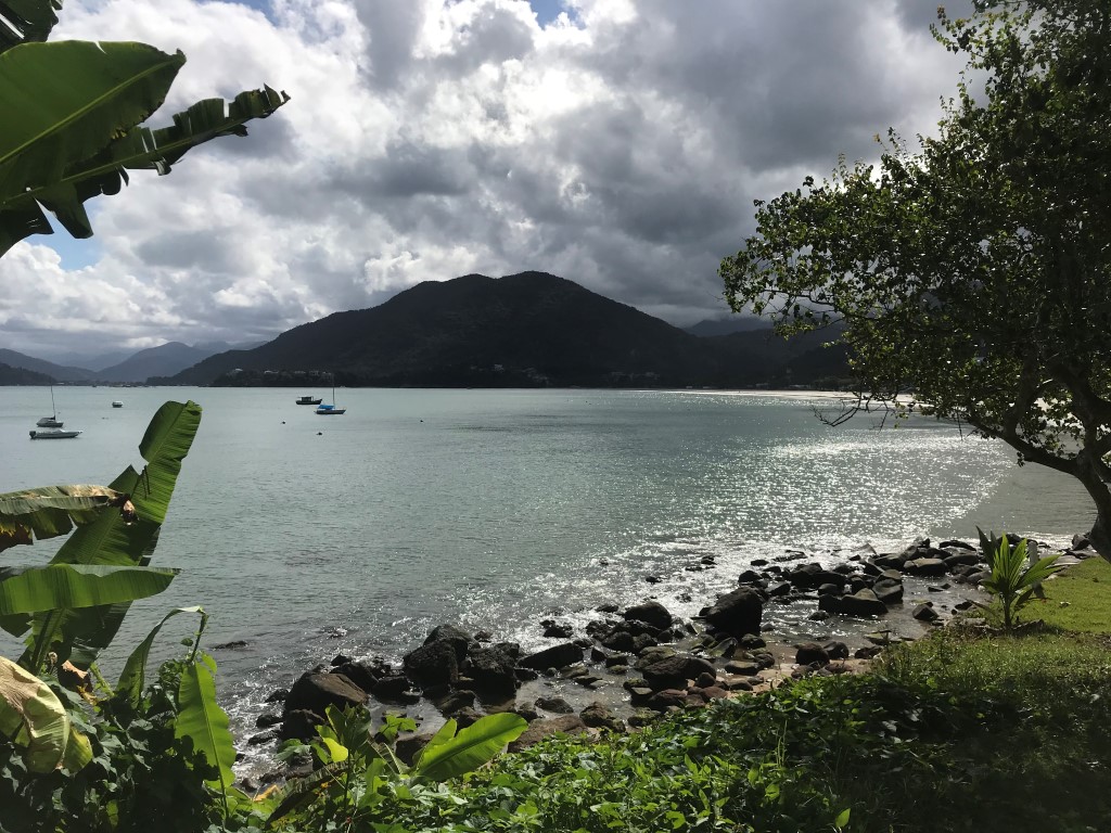 Real Estate Ubatuba 600 m² total area, 2 houses