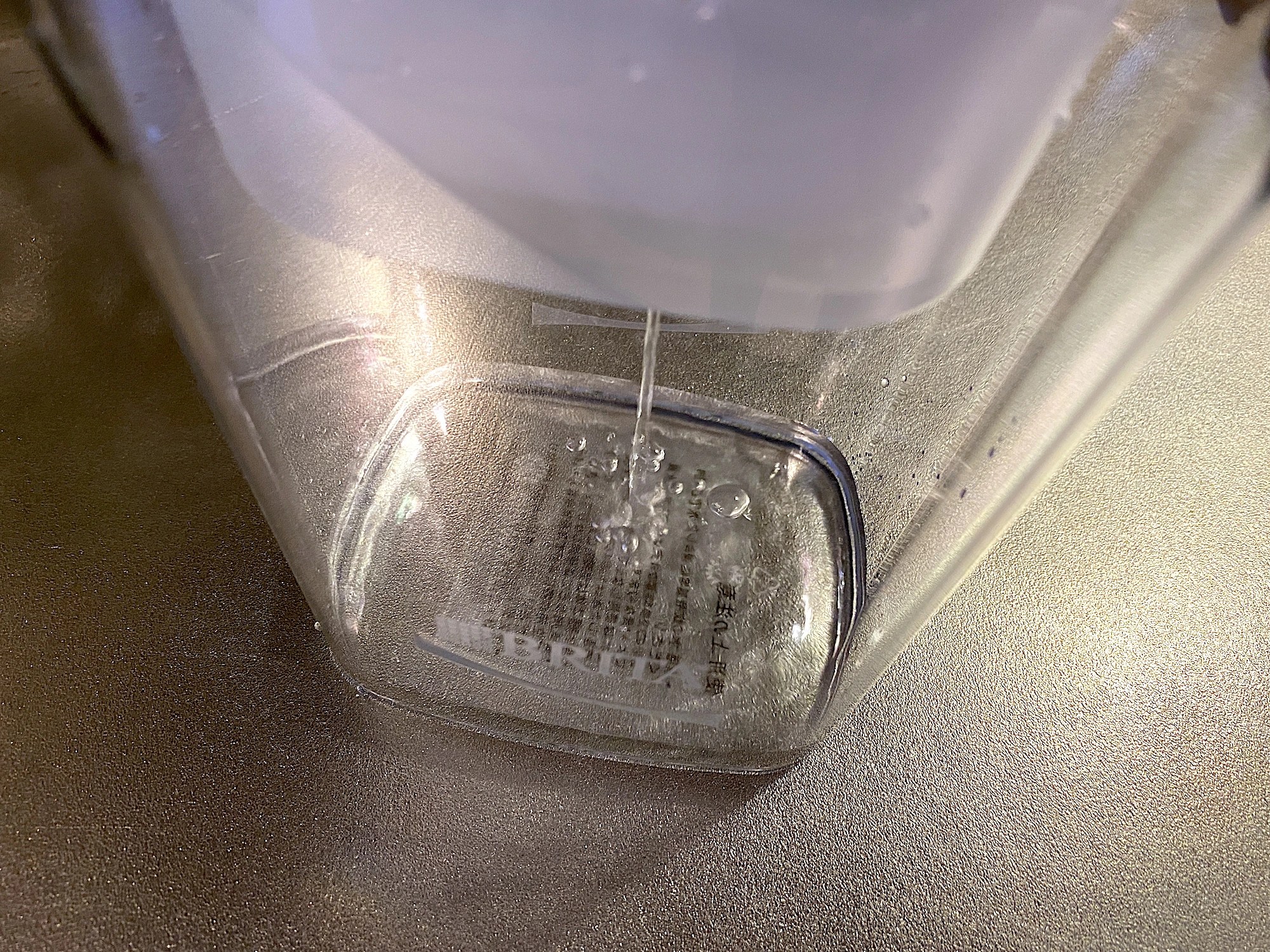 ブリタ浄水ポット「リクエリ」を実際に使ってみた感想。使い方やコストパフォーマンスのお話まで徹底レビュー！ リアログ